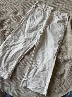 Universal Thread Off-White High-Rise Straight Jeans